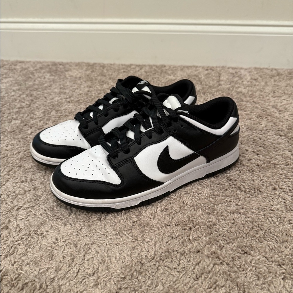Nike Panda Dunks